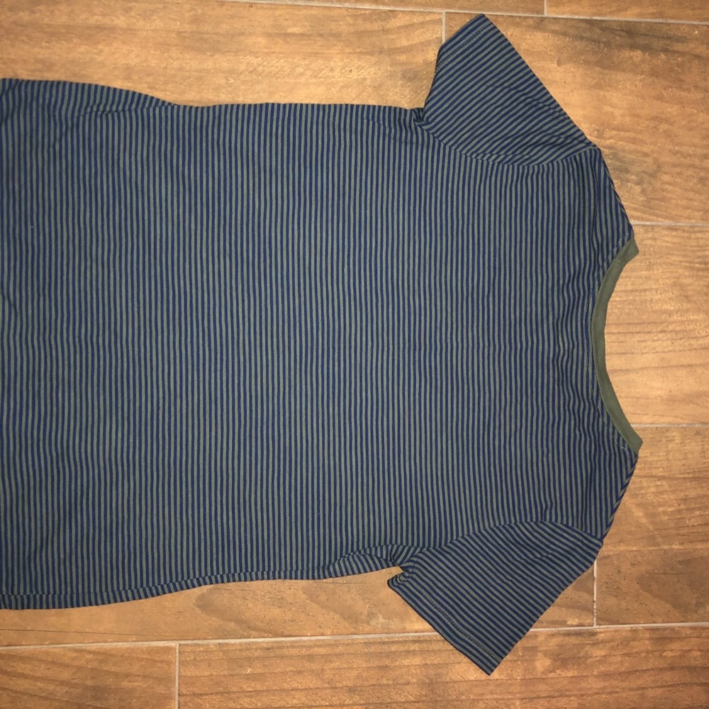 T-SHIRT - Picture 2 of 2